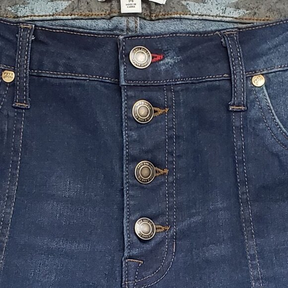 Frye and Co Women’s High Rise Raw Hem Button Fly Boot Cut Jeans 14 - Picture 4 of 8